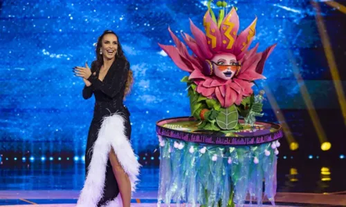 
				
					Flay vence 'The Masked Singer'; Larissa Luz fica em segundo
				
				