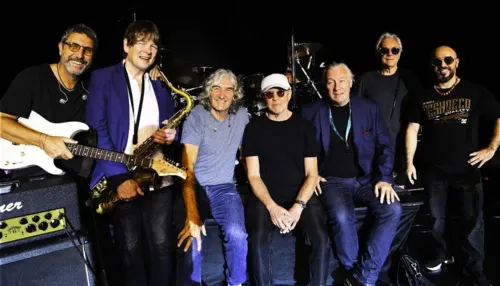 
				
					Dire Straits Legacy tem lote promocional até 6 de maio
				
				