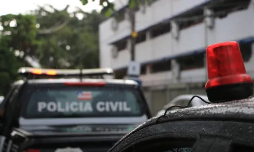 
				
					Polícia conduz 16 adolescentes após casos de ameaças em escolas na Bahia
				
				