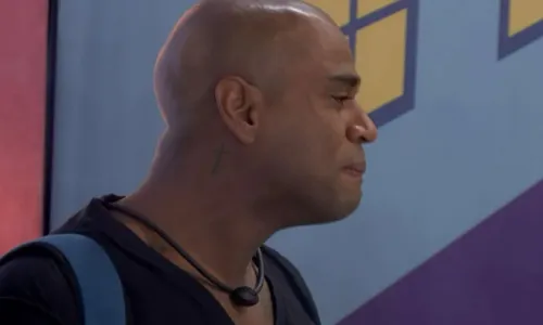 
				
					Cezar Black é eliminado do 'BBB 23' com 48,79% dos votos
				
				