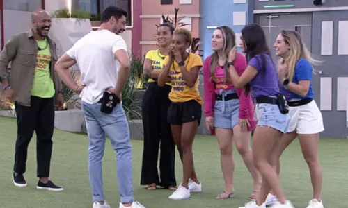 
				
					'BBB 23': Cauã Reymond surpreende brothers com visita especial
				
				