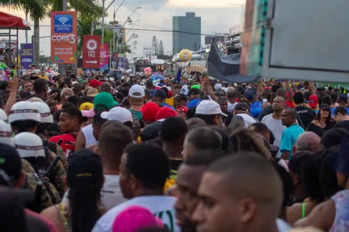 
				
					Micareta de Feira: veja fotos do 2° dia de festa
				
				