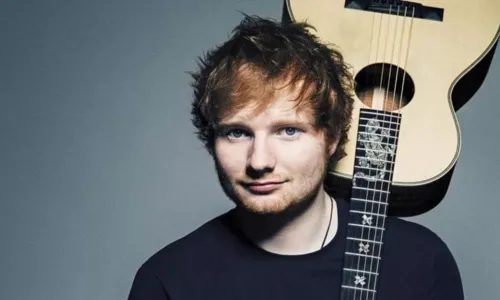 
				
					Ed Sheeran lança música 