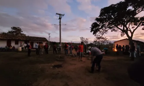 
				
					Áreas de três municípios baianos são ocupadas pelo MST
				
				