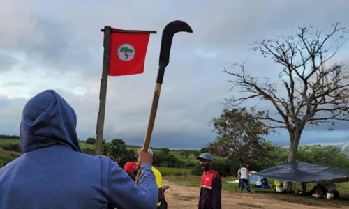 
				
					Áreas de três municípios baianos são ocupadas pelo MST
				
				