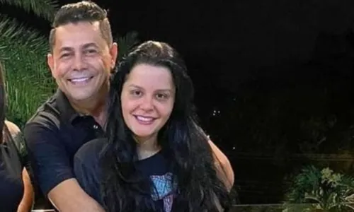 
				
					Maraisa ganha presente romântico de cantor sertanejo; saiba quem é
				
				