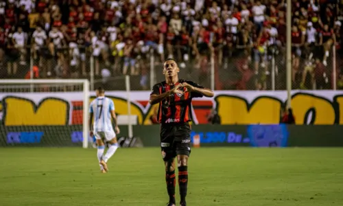 
				
					Vitória tem início avassalador e usa intensidade para bater Londrina
				
				