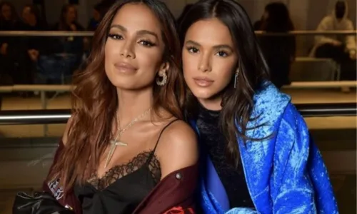 
				
					Bruna Marquezine detona comentário de rivalidade com Anitta: 'Coisa cafona'
				
				