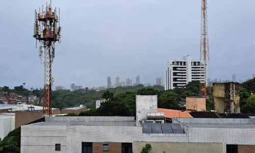 
				
					Salvador amanhece sob fortes chuvas nesta quarta (3)
				
				