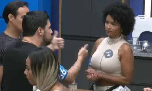 
				
					Natália Deodato se revolta em reality: 'Não tem caráter'; Vídeo
				
				