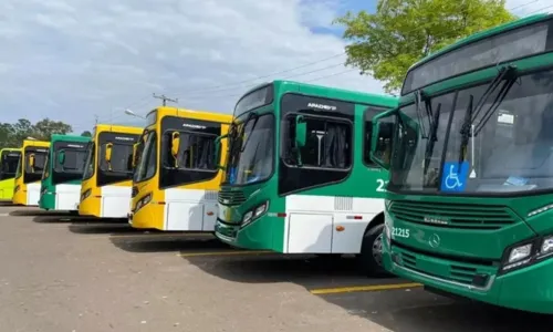 
				
					Rodoviários decretam estado de greve em Salvador; saiba o que muda
				
				