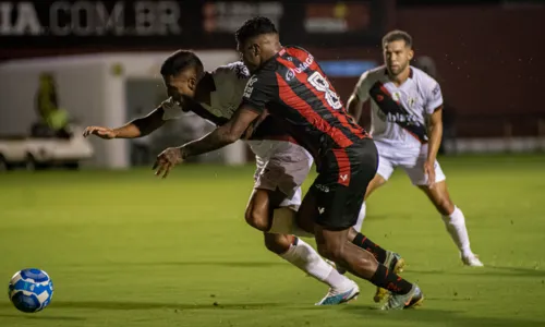 
				
					Vitória não mostra pegada no meio-campo em derrota contra Atlético-GO
				
				