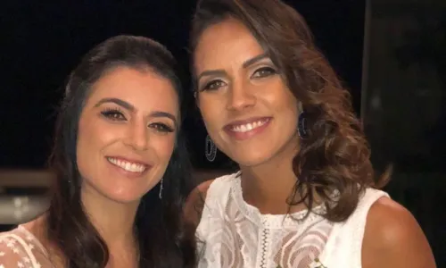 
				
					Ju Moraes comemora 5 anos de casamento com empresária: 'Quero outro'
				
				