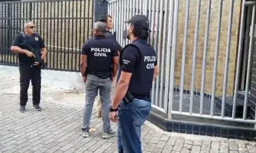 
				
					Polícia investiga crimes de estelionato em fundos imobiliários na BA
				
				