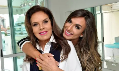 
				
					Mãe de Nicole Bahls descobre câncer e passa por cirurgia: 'Sem chão'
				
				