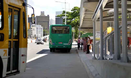 
				
					Reunião acaba sem acordo e rodoviários podem parar em Salvador
				
				