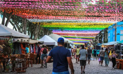 
				
					Cachoeira: como chegar, onde ficar e onde curtir o São João
				
				