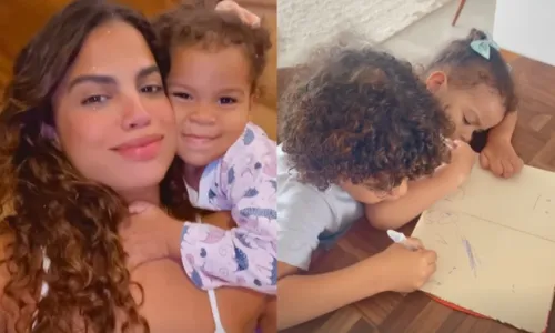 
				
					Clara Buarque posa com irmãos caçulas em Salvador: 'Ataque de amor diário'
				
				