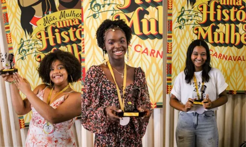 
				
					Escola Olodum celebra Dia da África com revelação de novas cantoras
				
				