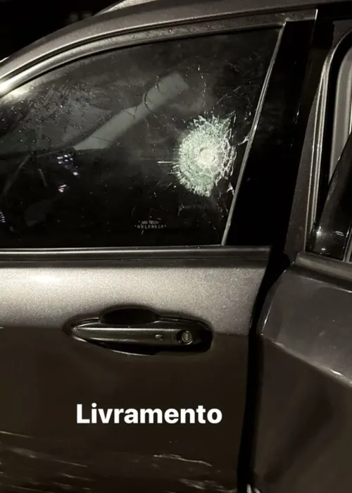 
				
					Pedro Sampaio tem carro atingido por tiro: 'Livramento'
				
				