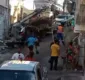 
                  Caminhão desgovernado esmaga carro e derruba poste em Tancredo Neves