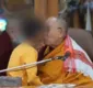 
                  Dalai Lama se desculpa após pedir beijo na língua para criança