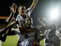 Criciúma empata e Vitória se torna campeão brasileiro da série B