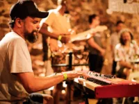 Jam no MAM recebe Jaime Hinckson e promete mescla de jazz com reggae