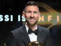 Messi faz história e conquista Bola de Ouro  pela oitava vez