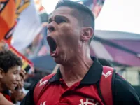Torcida esgota ingressos de partida entre Vitória e Sport no Barradão