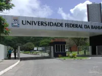 UFBA demite professor acusado de assédio sexual