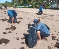 Campanha realiza mutirão de limpeza na praia de Stella Maris