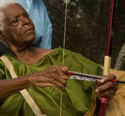 Rota das Artes: Público escolhe Fé e Balangandãs, obra feita por Alê Fernandes, como grande campeã