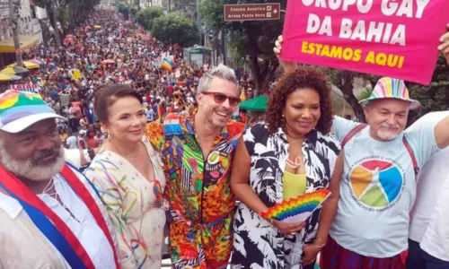 
				
					21ª Parada do Orgulho LGBT+ da Bahia será no circuito Ondina/Barra
				
				