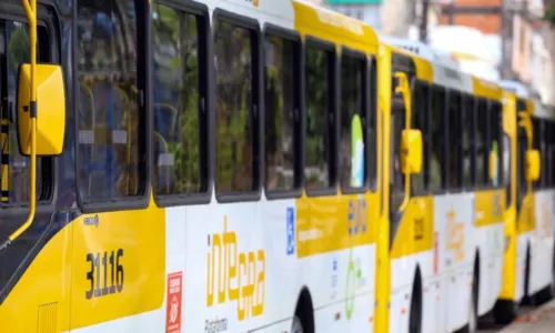 
				
					Alvo de reclamações, transporte de Salvador terá novos ônibus em 2024
				
				