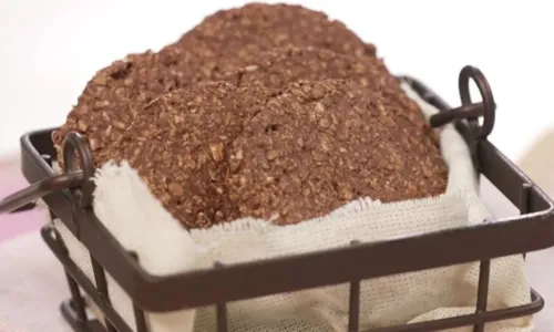 
				
					Aprenda a fazer biscoito de aveia com chocolate na Air Fryer em 10 minutos
				
				
