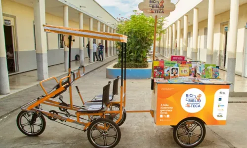 
				
					Biblioteca sobre rodas chega a Salvador e promove troca de livros
				
				