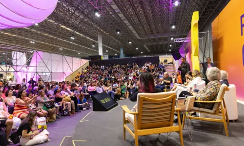 
				
					Bienal do Rio se consolida como maior festival de literatura do país
				
				