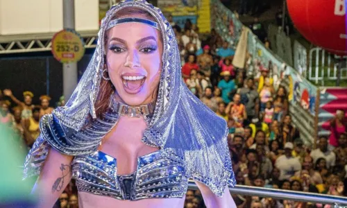 
				
					Bloco da Anitta é confirmado no Carnaval de Salvador em 2024
				
				