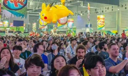 
				
					Brasileiro de 13 anos vence Campeonato Mundial de Pokémon no Japão
				
				