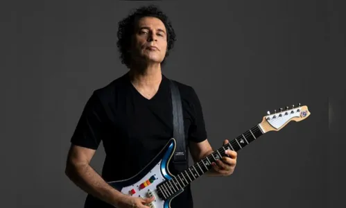 
				
					'Cada vez mais prazer em subir ao palco', diz Frejat sobre novo show
				
				
