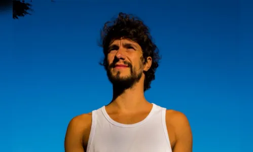 
				
					Cantor mineiro Sancha lança 'Americanto', primeiro álbum solo
				
				