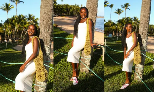  Clara Moneke curte resort de luxo com namorado em Praia do Forte 