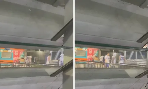 
				
					Confusão entre torcedores do Bahia termina em correria no metrô
				
				