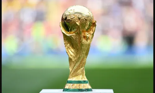 
				
					Copa do Mundo: Fifa escolhe Arábia Saudita como sede para mundial 2034
				
				