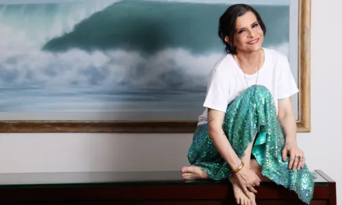 
				
					De volta a Salvador, Marina Lima celebra 40 anos de carreira com show
				
				