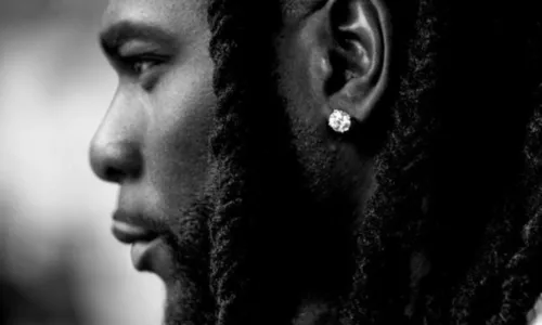 
				
					Do Hip-Hop ao Afrofusion: Burna Boy lança novo álbum 'I Told Them...'
				
				