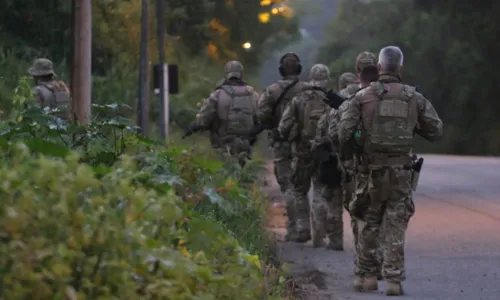 
				
					Força Integrada de Combate ao Crime Organizado faz operação em Valéria
				
				