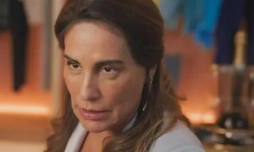 
				
					Gloria Pires anuncia saída da Globo após 'Terra e Paixão': 'Encerrar ciclo'
				
				