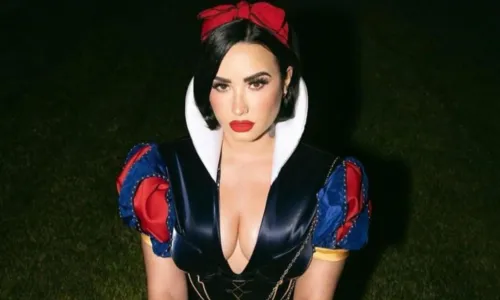 

					Halloween dos famosos: veja celebridades que investiram em fantasias

				